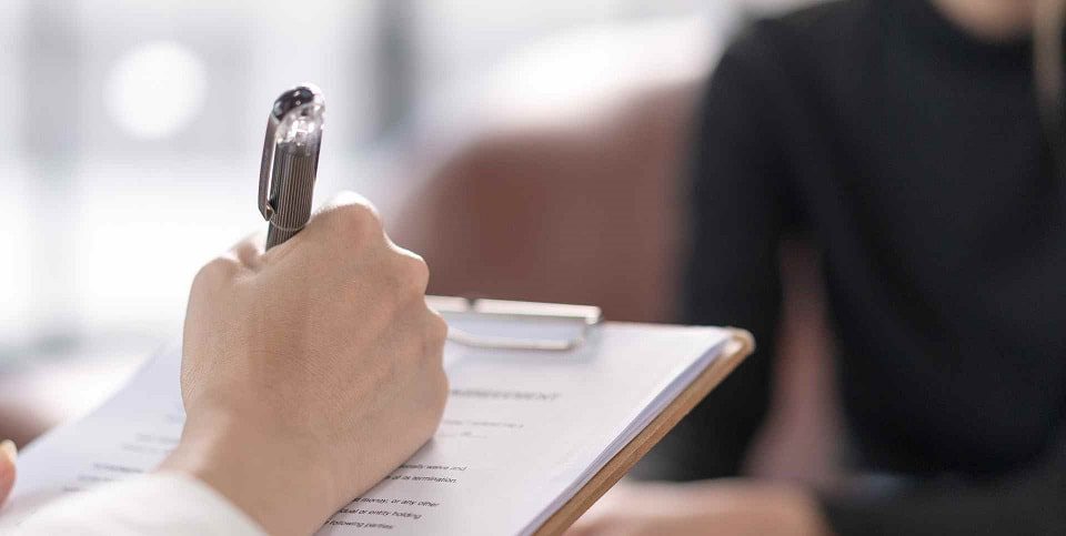 یادداشت‌ برداری در جلسات روان‌درمانی